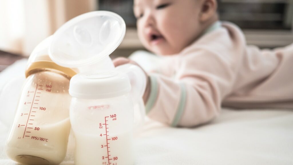 Geef je borstvoeding en ga je weer aan het werk? Dan wil je dit zo efficiënt mogelijk doen. Wij geven de voordelen van handsfree kolven.